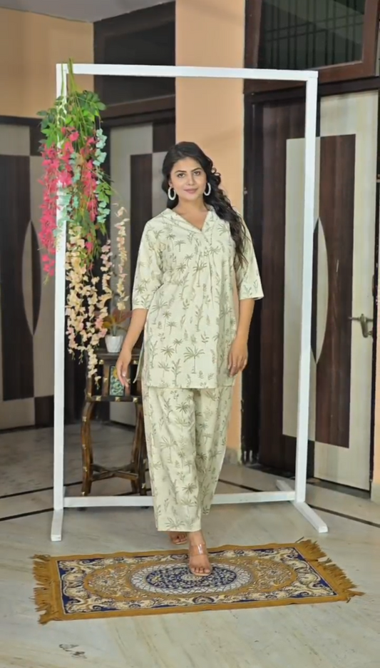 Palm Printed Co-ord Set – Floral Top with Pants